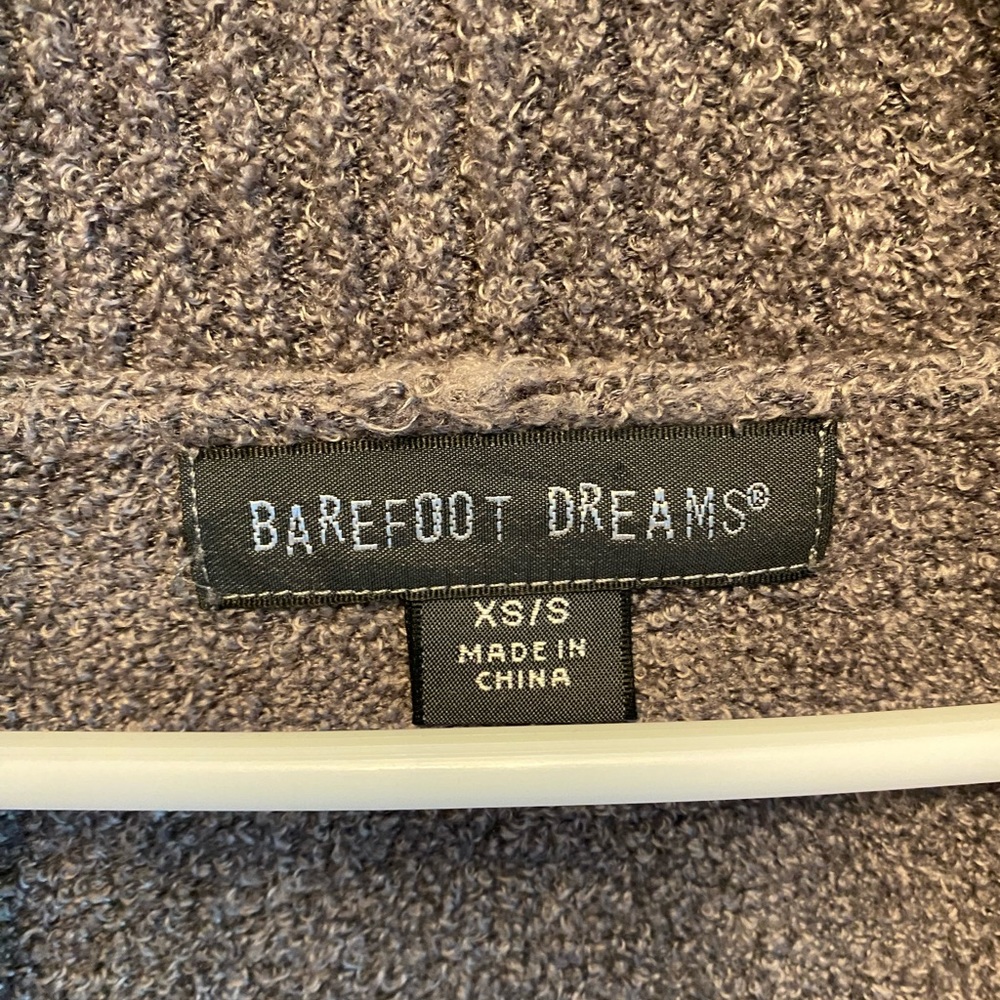 Barefoot Dreams circle cardigan - Picture 3 of 3